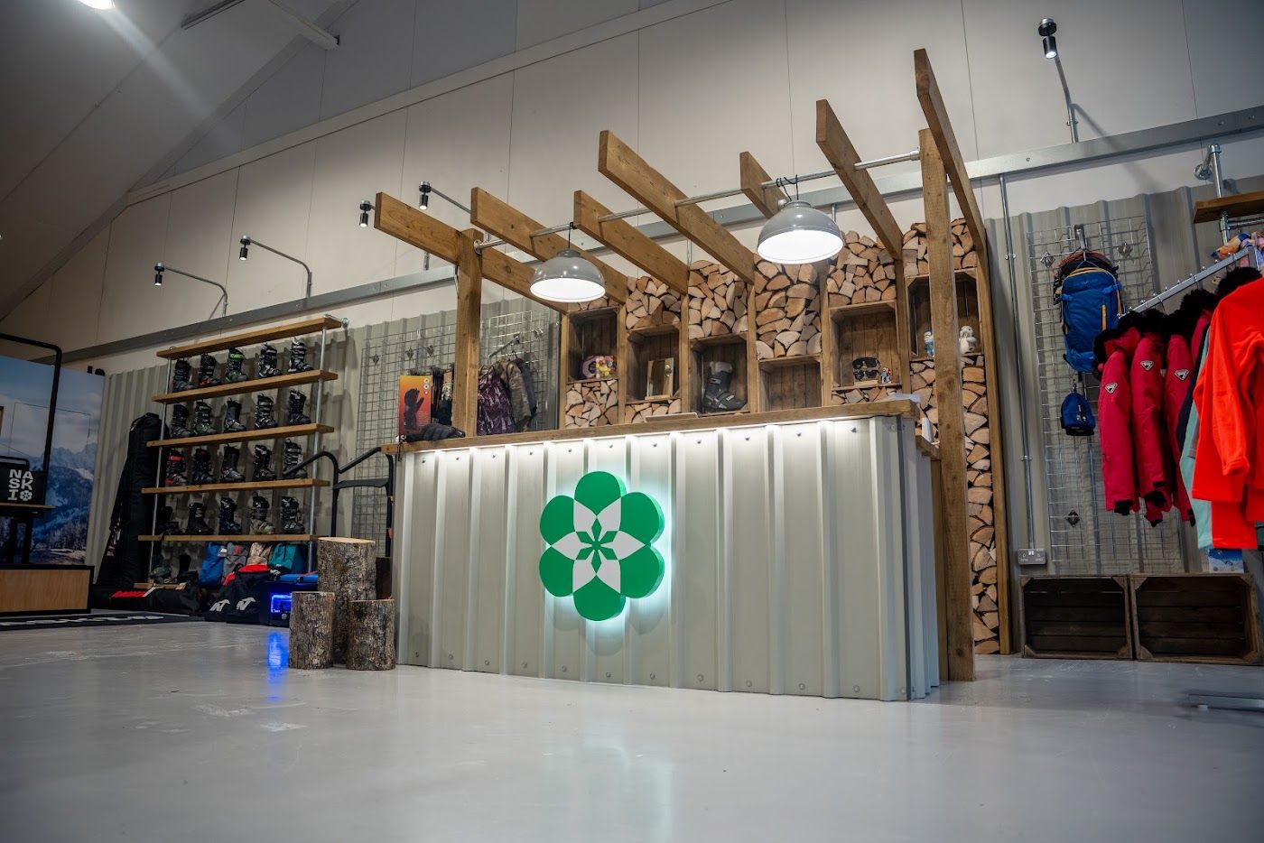 Naski Ski Shop, Illuminated Service Counter