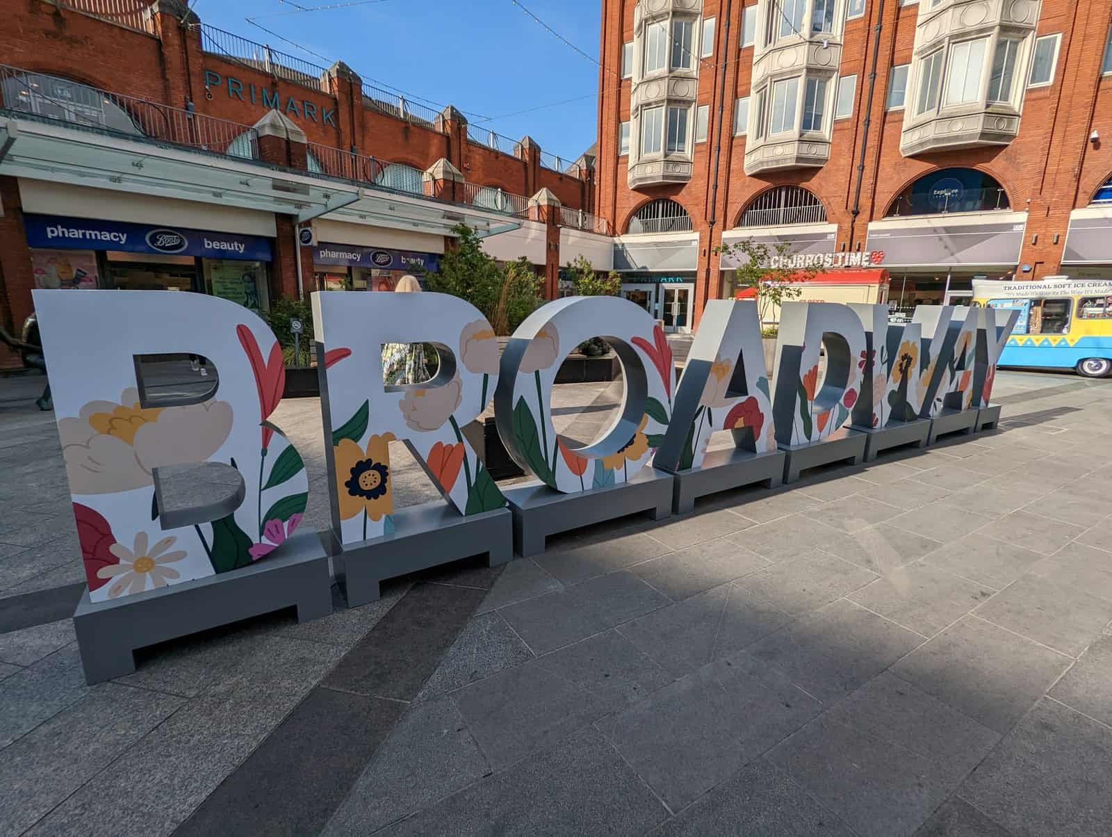 Ealing Broadway Giant Letters — Broadway Letters