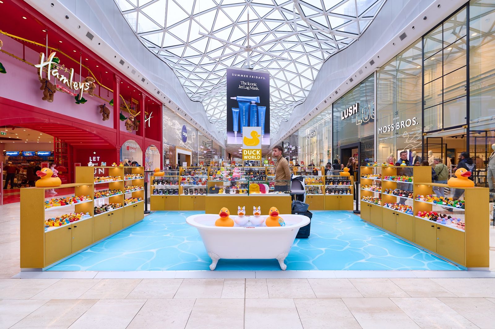 Duck World kiosk at Westfield built by OLLYWOOD