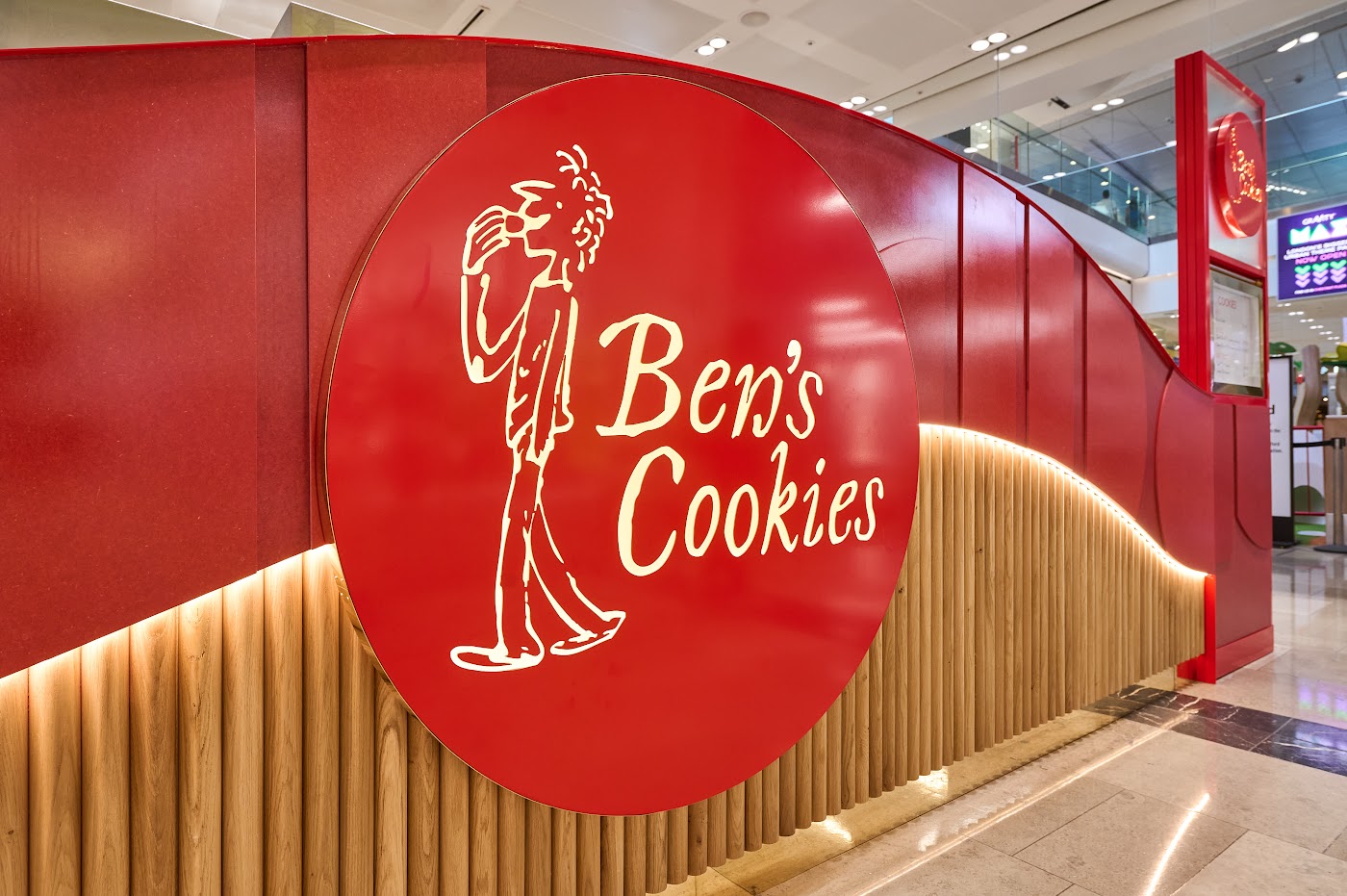 Ben’s Cookies, Signage & Branding